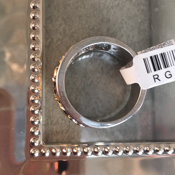 Lovely custom Elephant ring in Silver & Gold tone - Picture 5 of 5